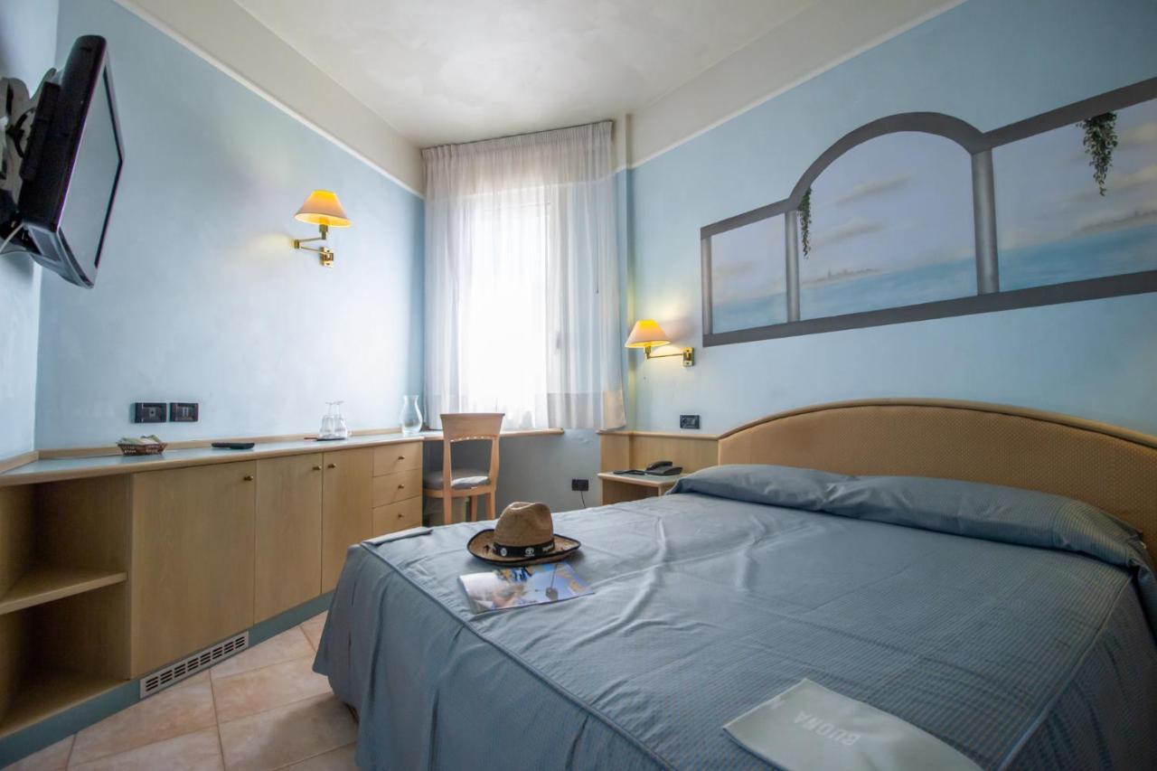 Hotel Universo Lido di Jesolo Exterior foto