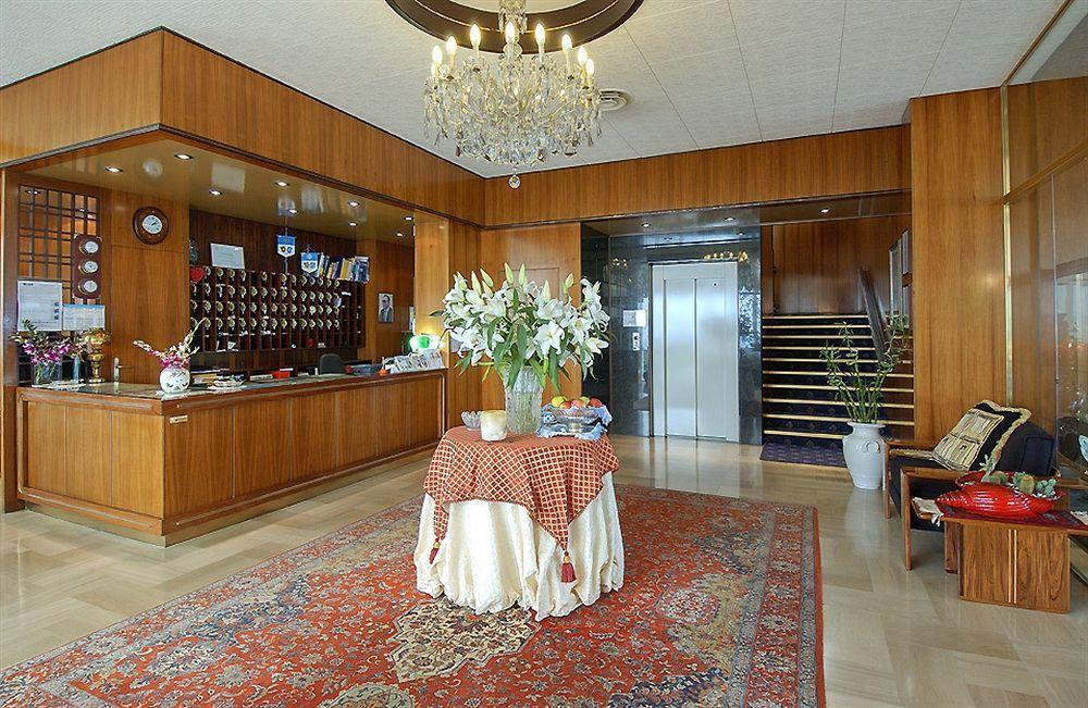 Hotel Universo Lido di Jesolo Exterior foto